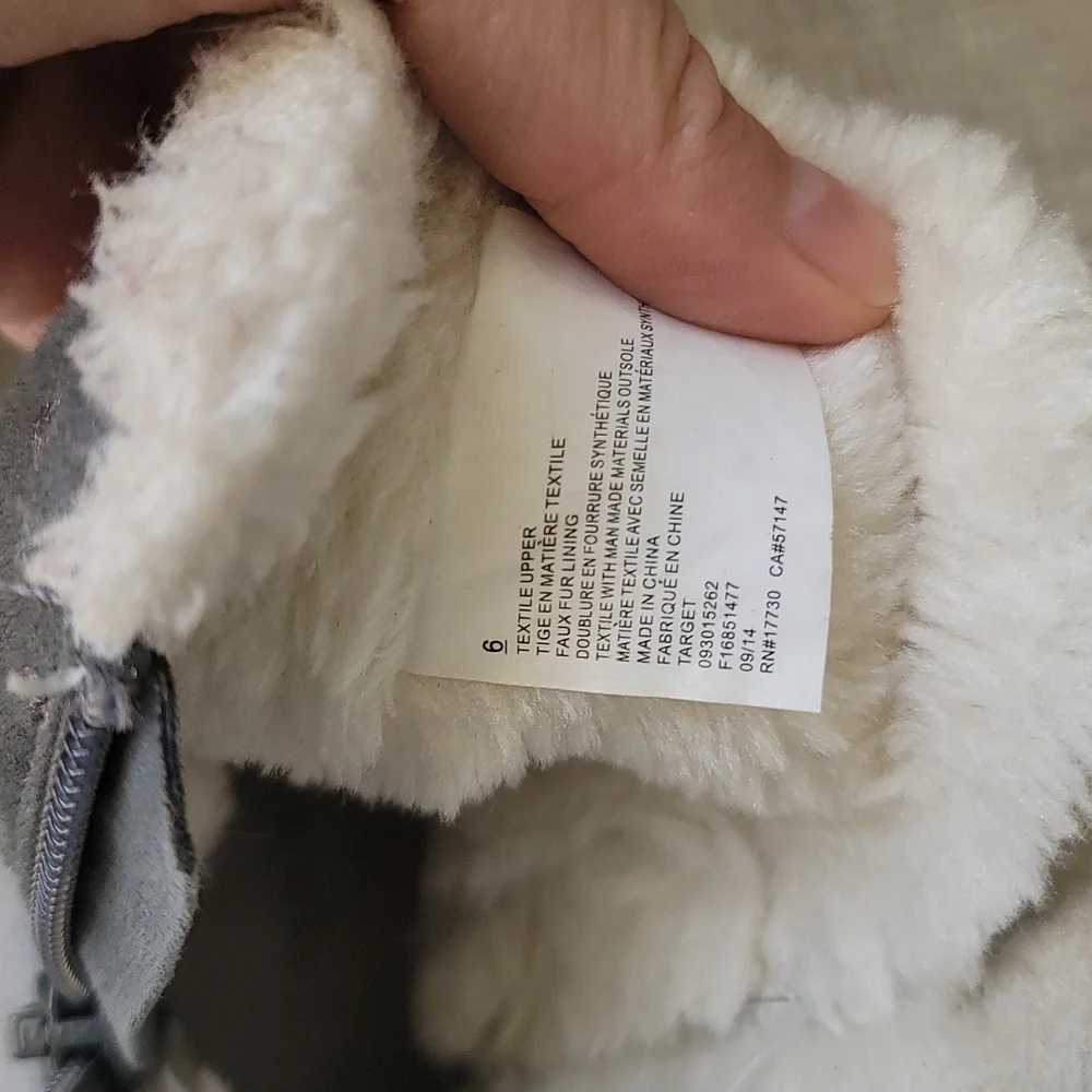 Toddler Faux Fur Grey Hearts Winter Boots